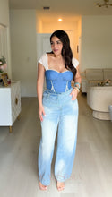 Load image into Gallery viewer, Leti Jeans
