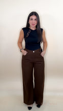 Load image into Gallery viewer, Brownie Cutout Waistband Jeans
