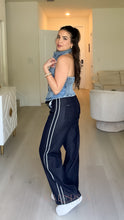 Load image into Gallery viewer, Comfy Jogger Jeans
