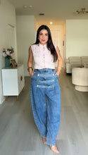 Load image into Gallery viewer, The Barrel Napoleon Jeans
