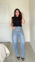 Load image into Gallery viewer, New Style Napo Jeans
