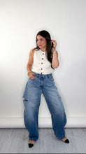Load image into Gallery viewer, Cori Baggy Jeans
