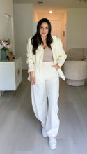 Load image into Gallery viewer, New York Two Piece Set - Ivory
