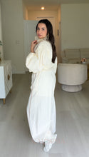 Load image into Gallery viewer, Comfy Chic Set - Ivory

