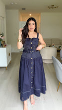 Load image into Gallery viewer, Crisanta Dress
