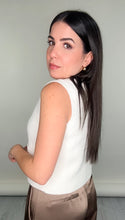 Load image into Gallery viewer, Karo Tweed Vest
