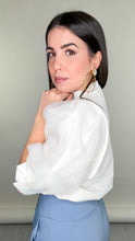 Load image into Gallery viewer, Loira Blouse
