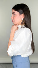 Load image into Gallery viewer, Loira Blouse
