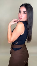 Load image into Gallery viewer, Brownie Cutout Waistband Jeans
