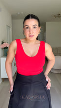 Load image into Gallery viewer, Nurka Basic Top - Red
